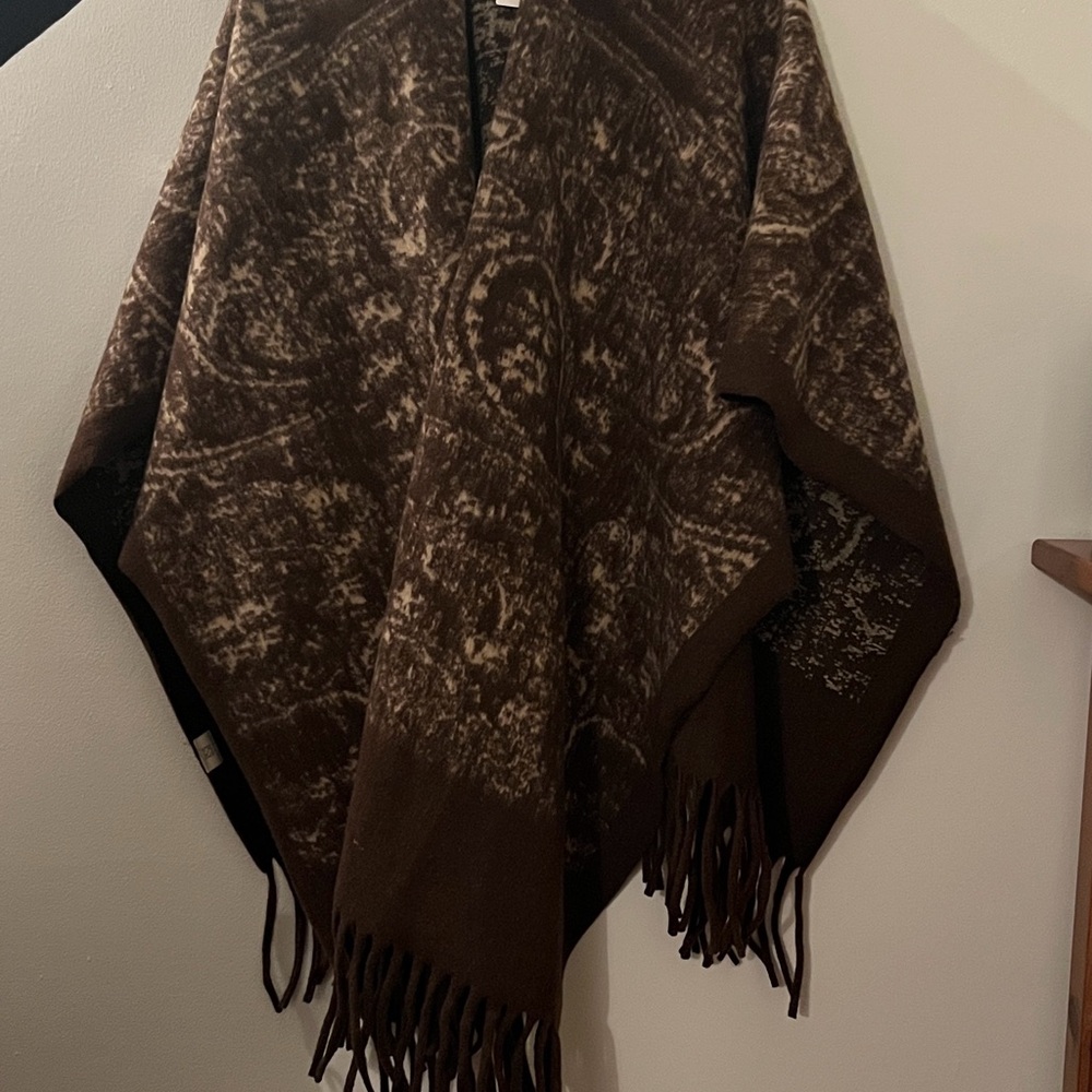 Pretty Persuasions Earthy Patterned Wrap